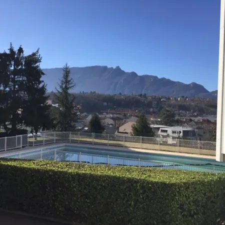 T2 Bis Avec Balcon Et Parking A Apartment