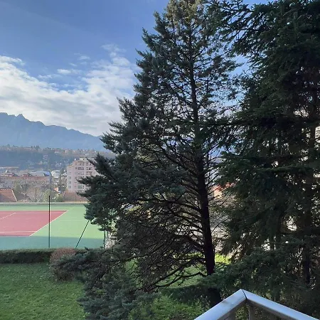 T2 Bis Avec Balcon Et Parking A Apartment *